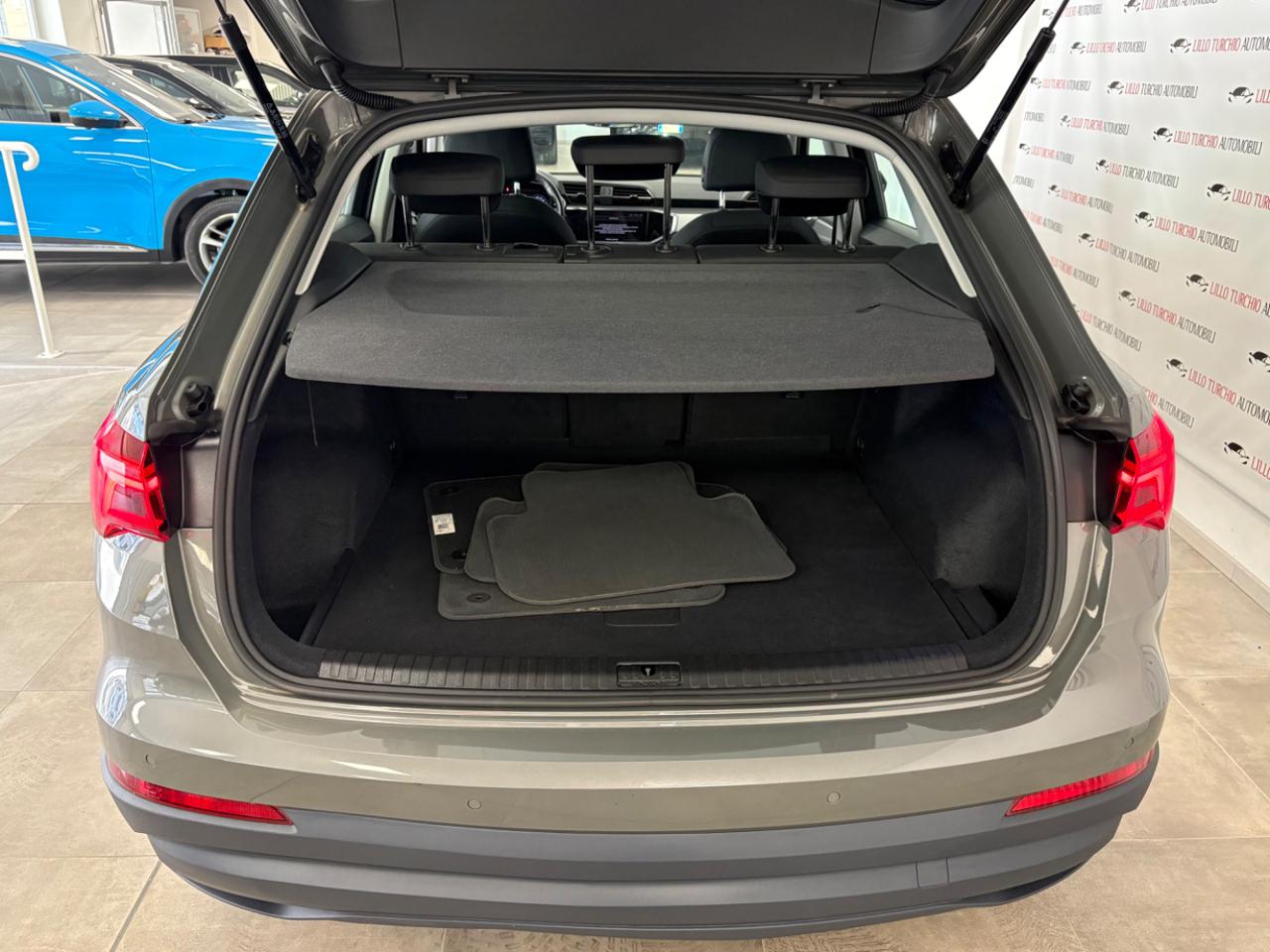 AUDI Q3 35 TDI S tronic Business Advanced - 16