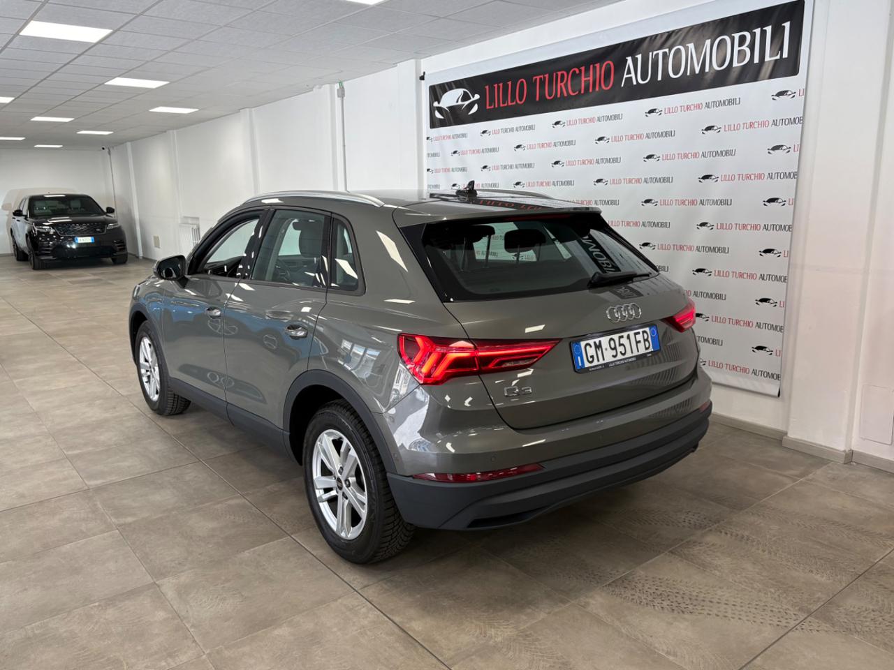 AUDI Q3 35 TDI S tronic Business Advanced - 4