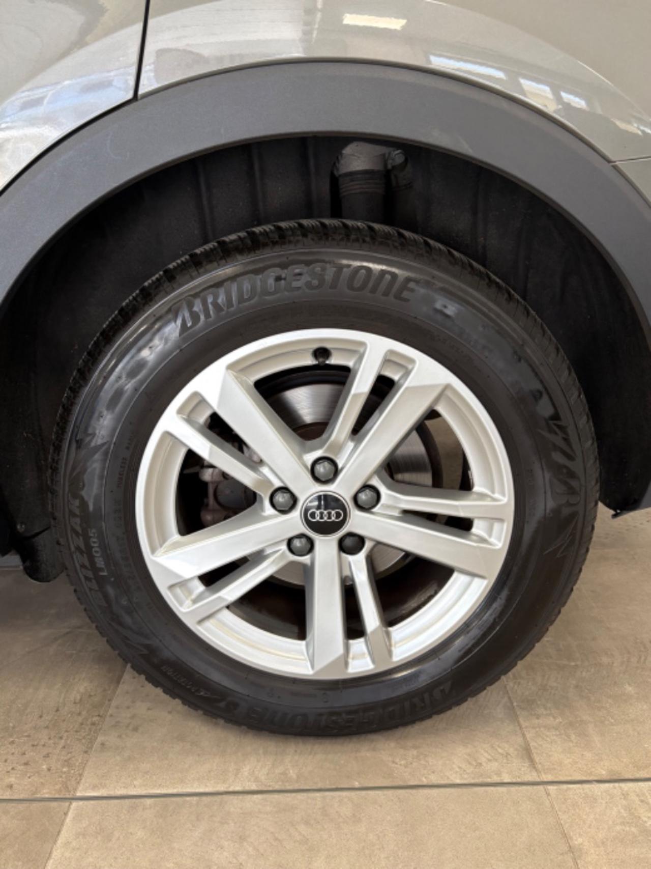 AUDI Q3 35 TDI S tronic Business Advanced - 20