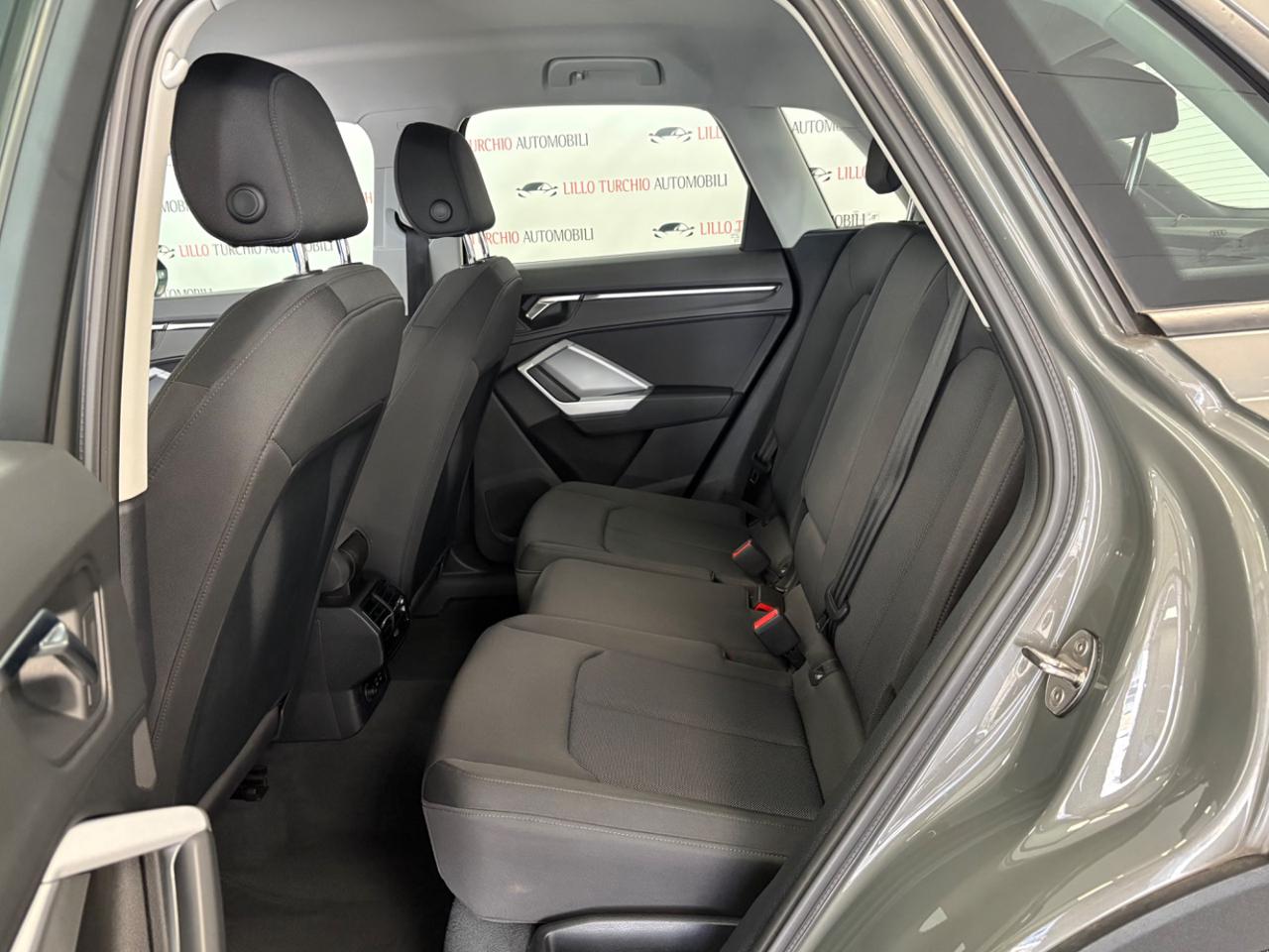 AUDI Q3 35 TDI S tronic Business Advanced - 19