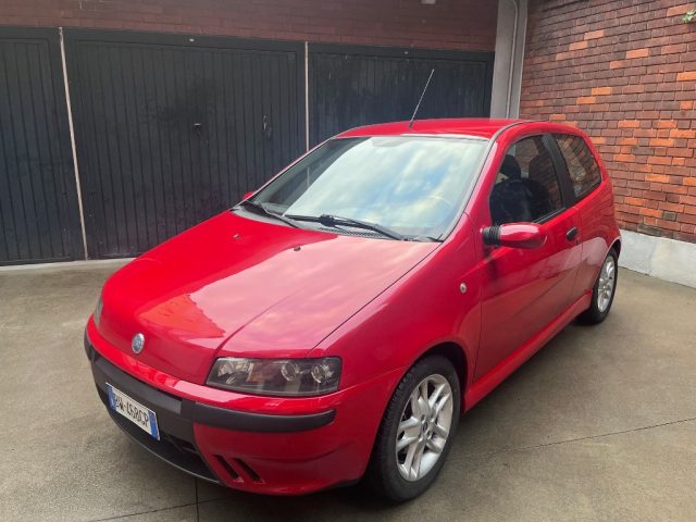 FIAT Punto Rosso pastello