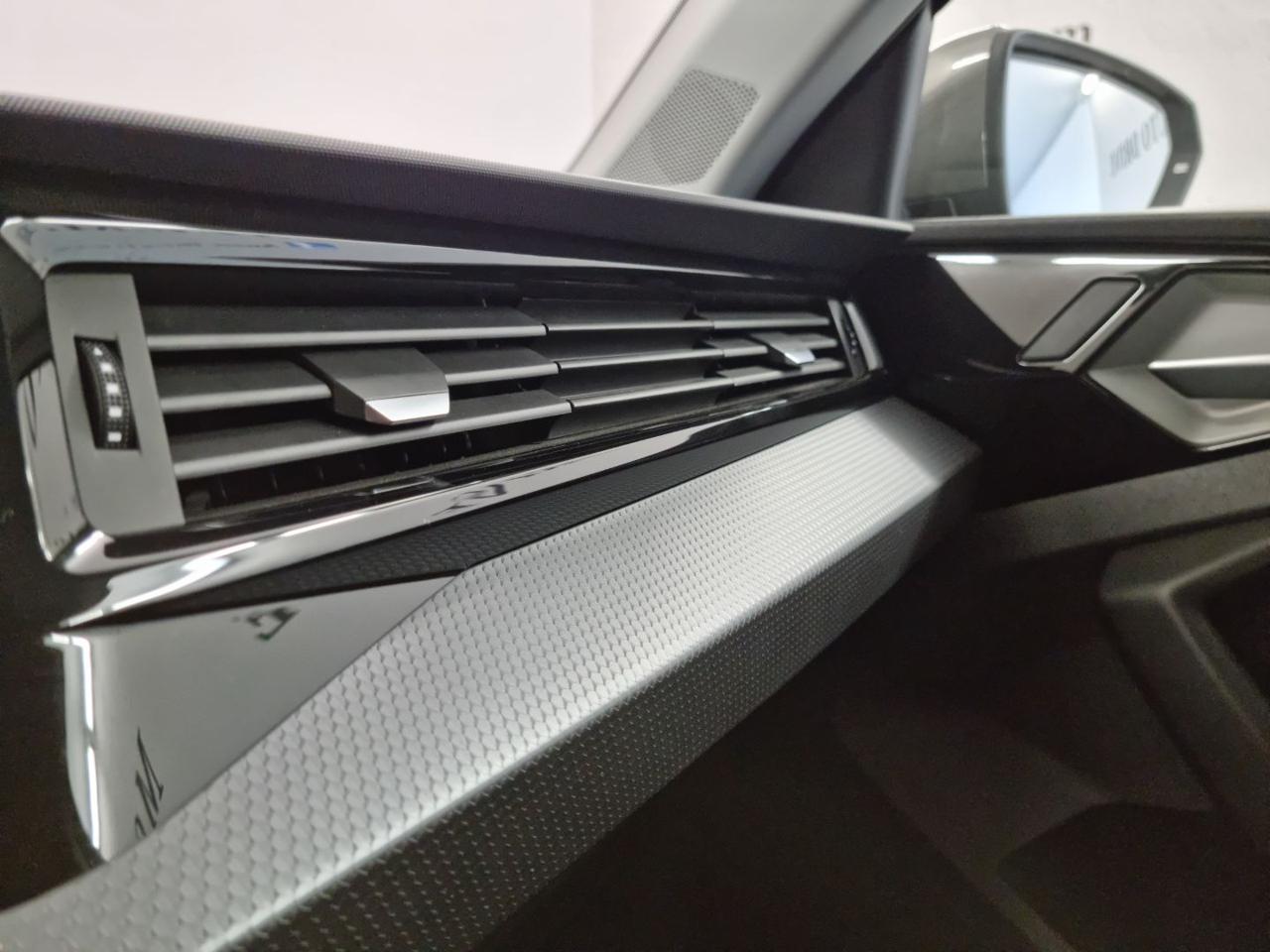 AUDI A1 SPB 25 TFSI S tronic Identity Black SLINE - 34