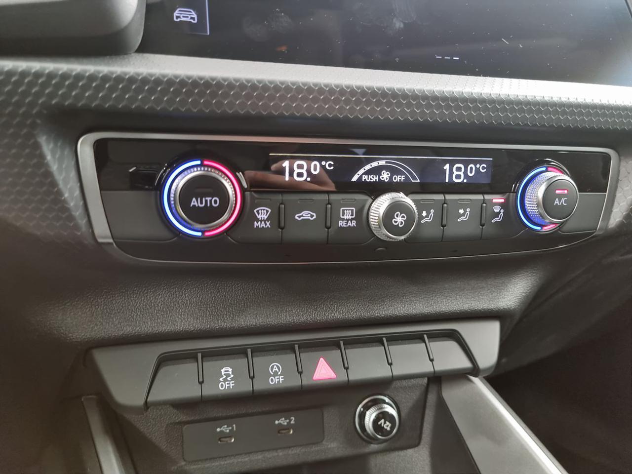 AUDI A1 SPB 25 TFSI S tronic Identity Black SLINE - 11