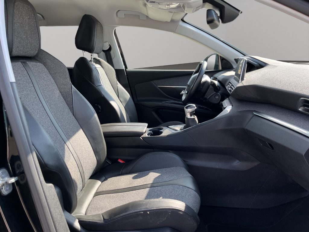 PEUGEOT 5008 BlueHDi 130 S&S Active - 9