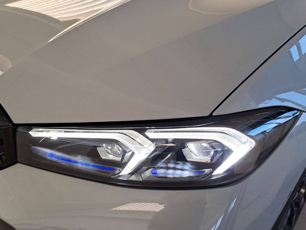 BMW 340 i xDrive 48V Touring Msport Pro - 6