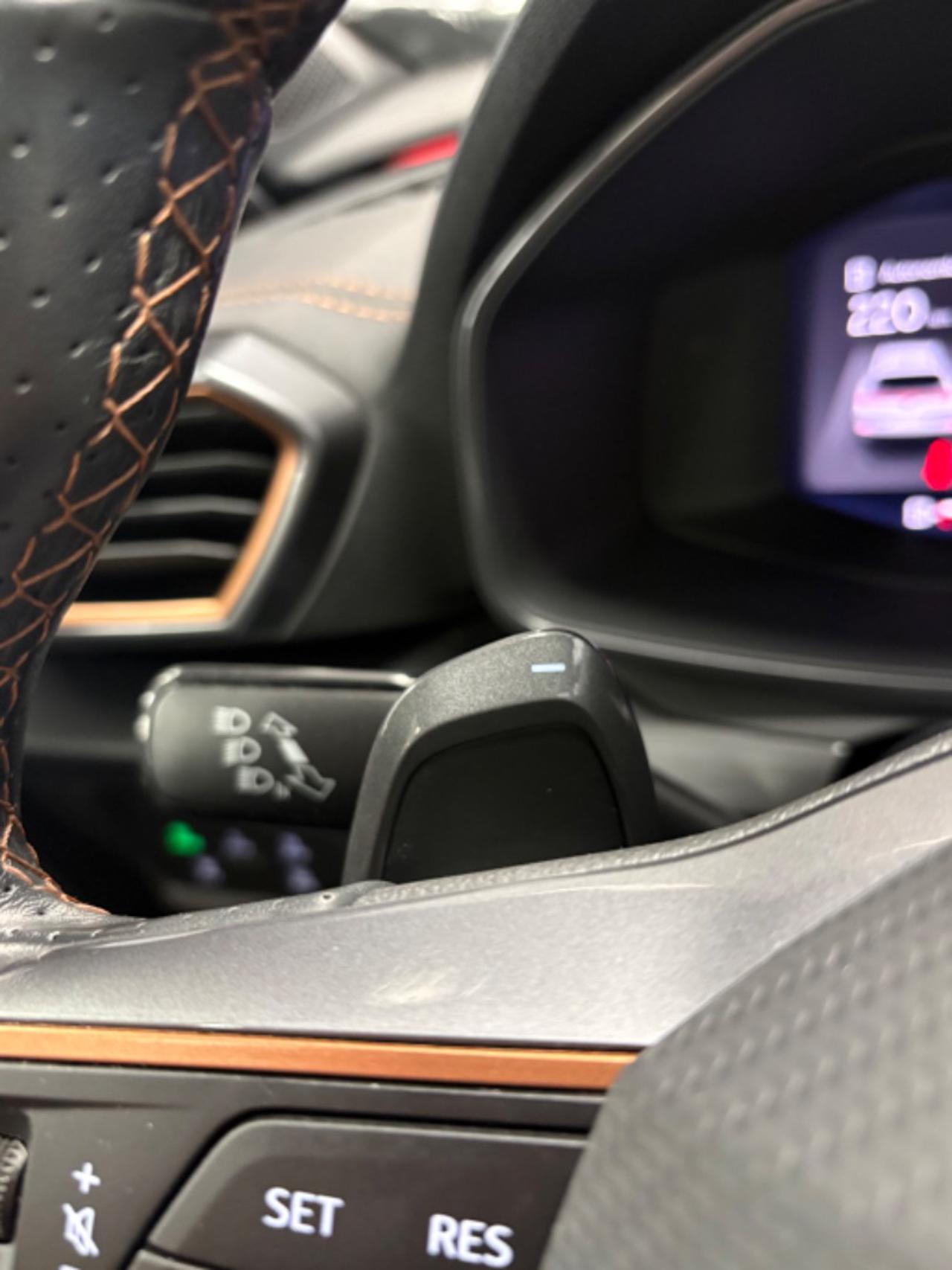 CUPRA Formentor 2.0 TDI 4Drive DSG FULL LED - 12