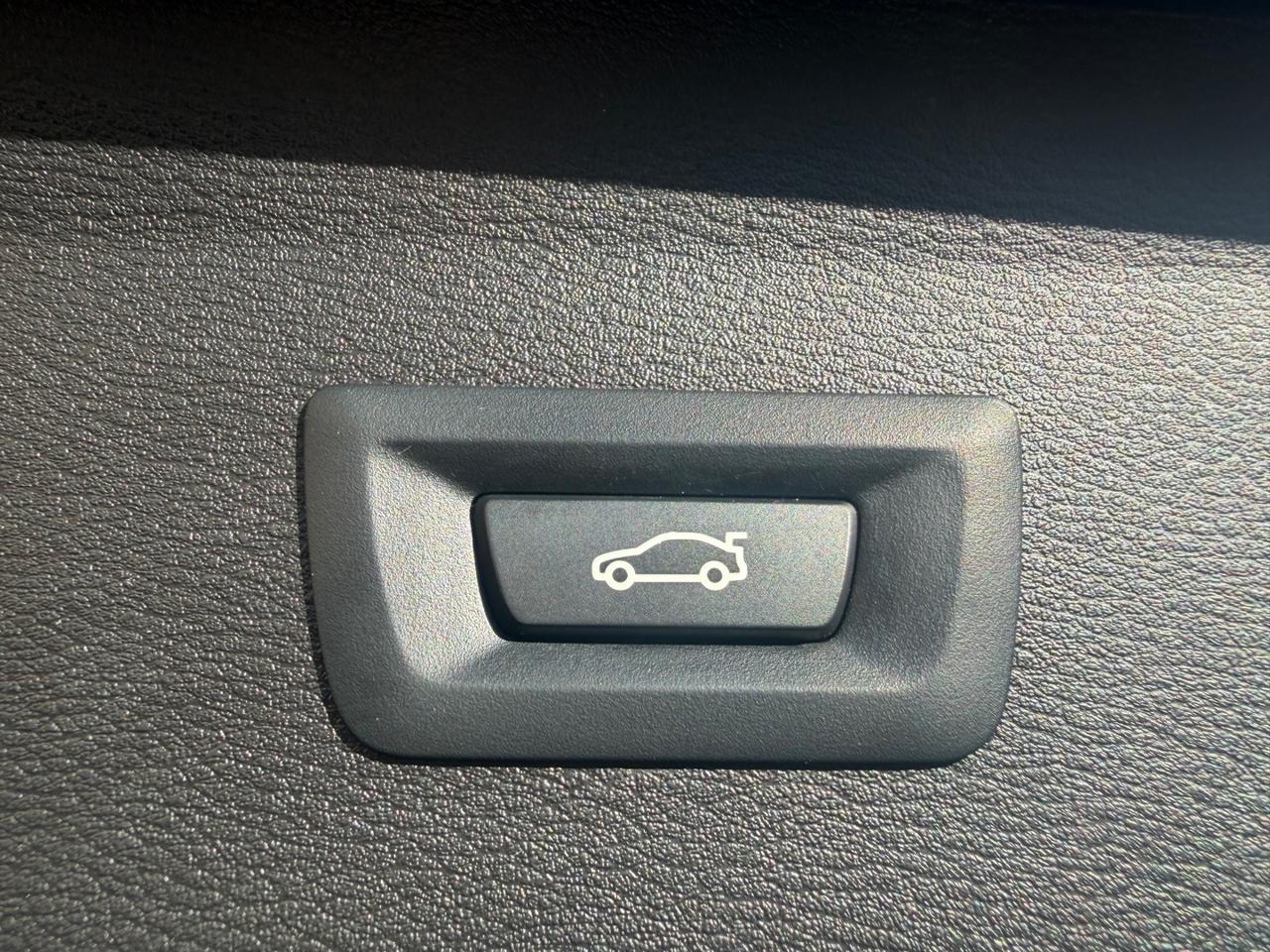 BMW X1 sDrive18d Business Advantage  (TETTO) - 9