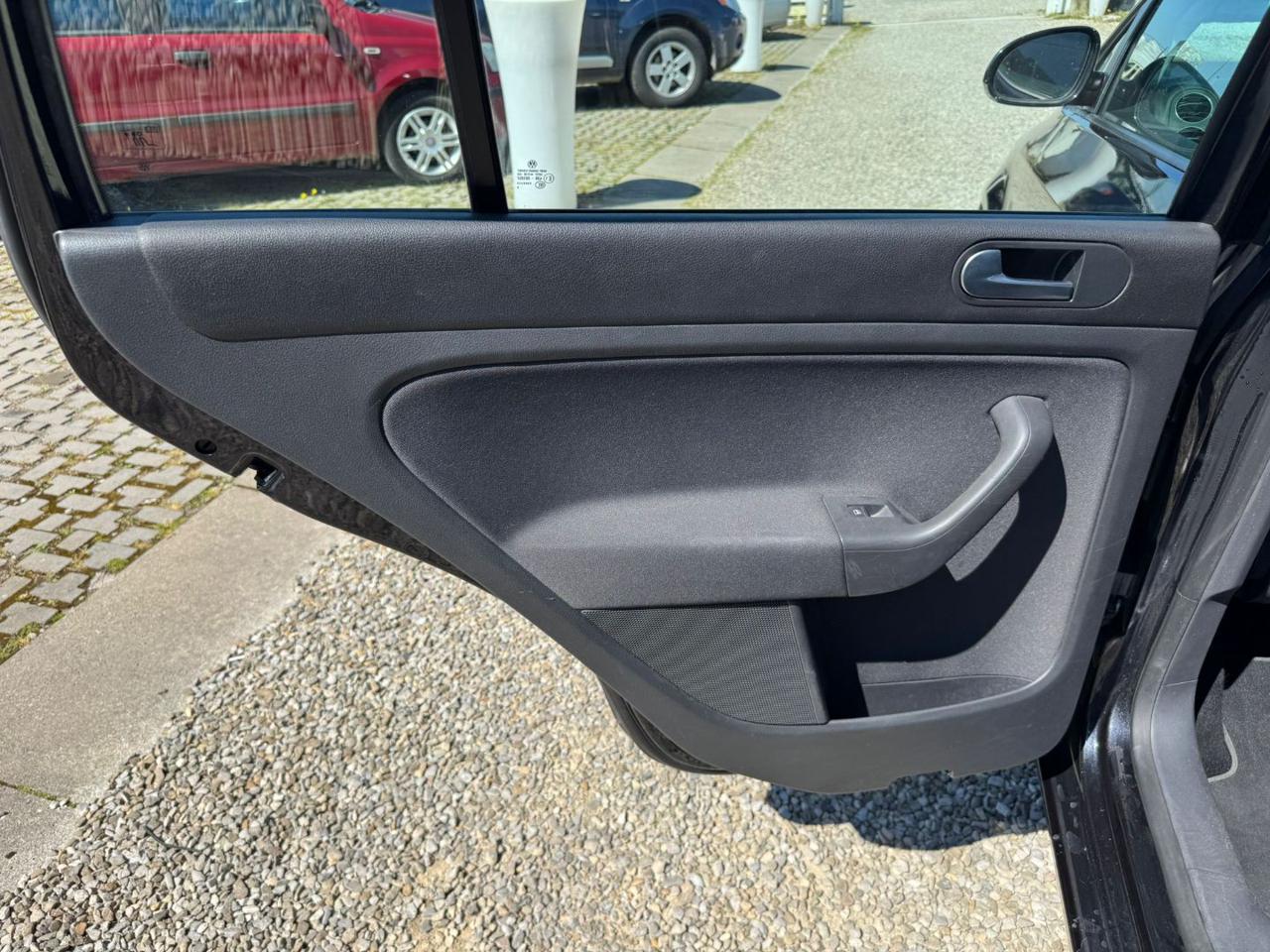 VOLKSWAGEN Golf Plus 1.9 TDI Comfortline - 11