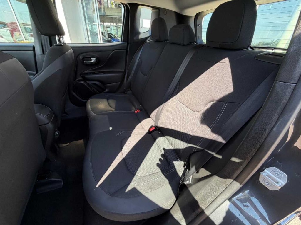 JEEP Renegade 1.5 Turbo T4 MHEV Summit - 11