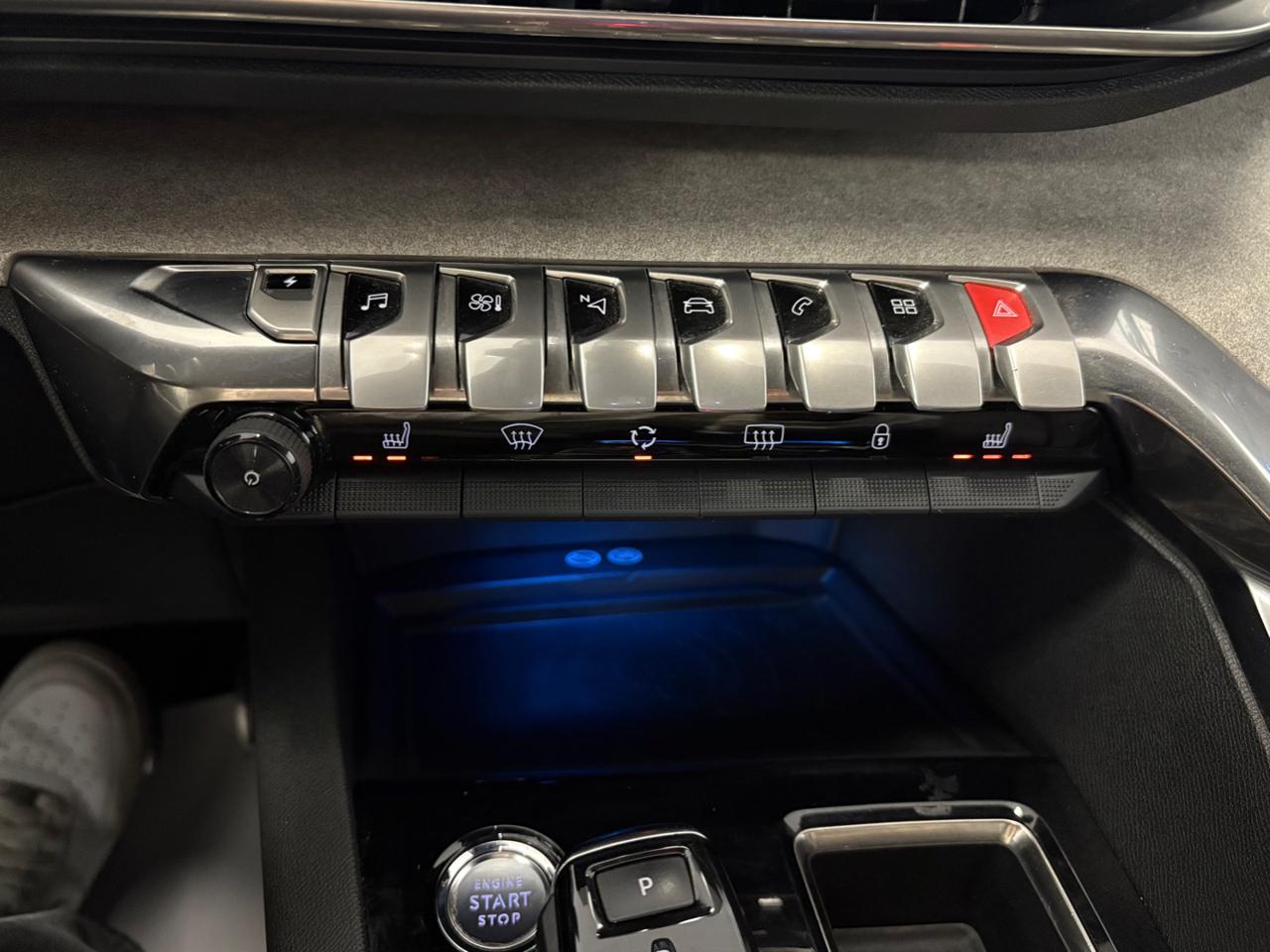 PEUGEOT 3008 Hybrid 225 e-EAT8 GT Pack IVA ESPOSTA - 29