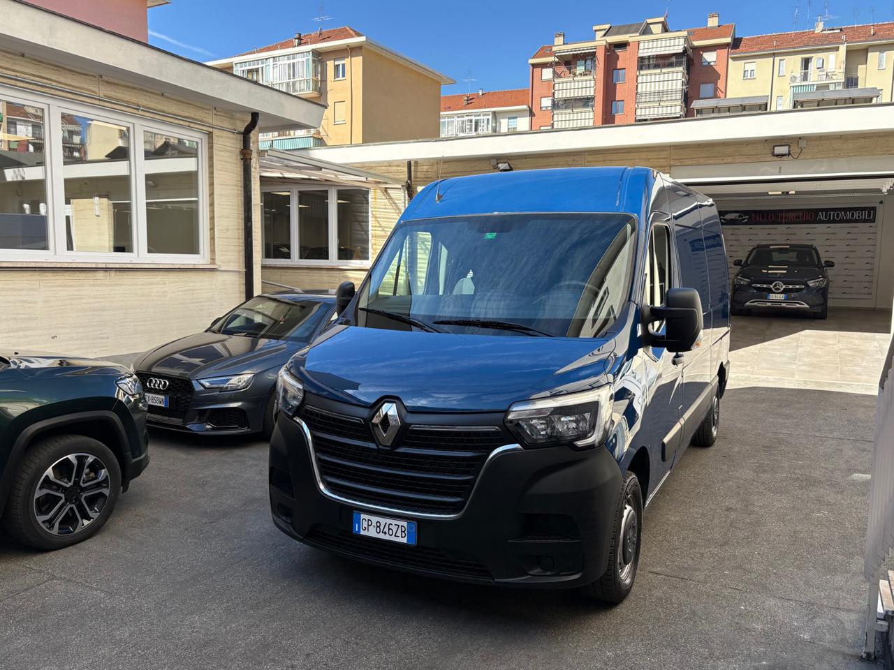 RENAULT Master T33 2.3 dCi 135 PM-TM Furgone Start €18500 +IVA - 1