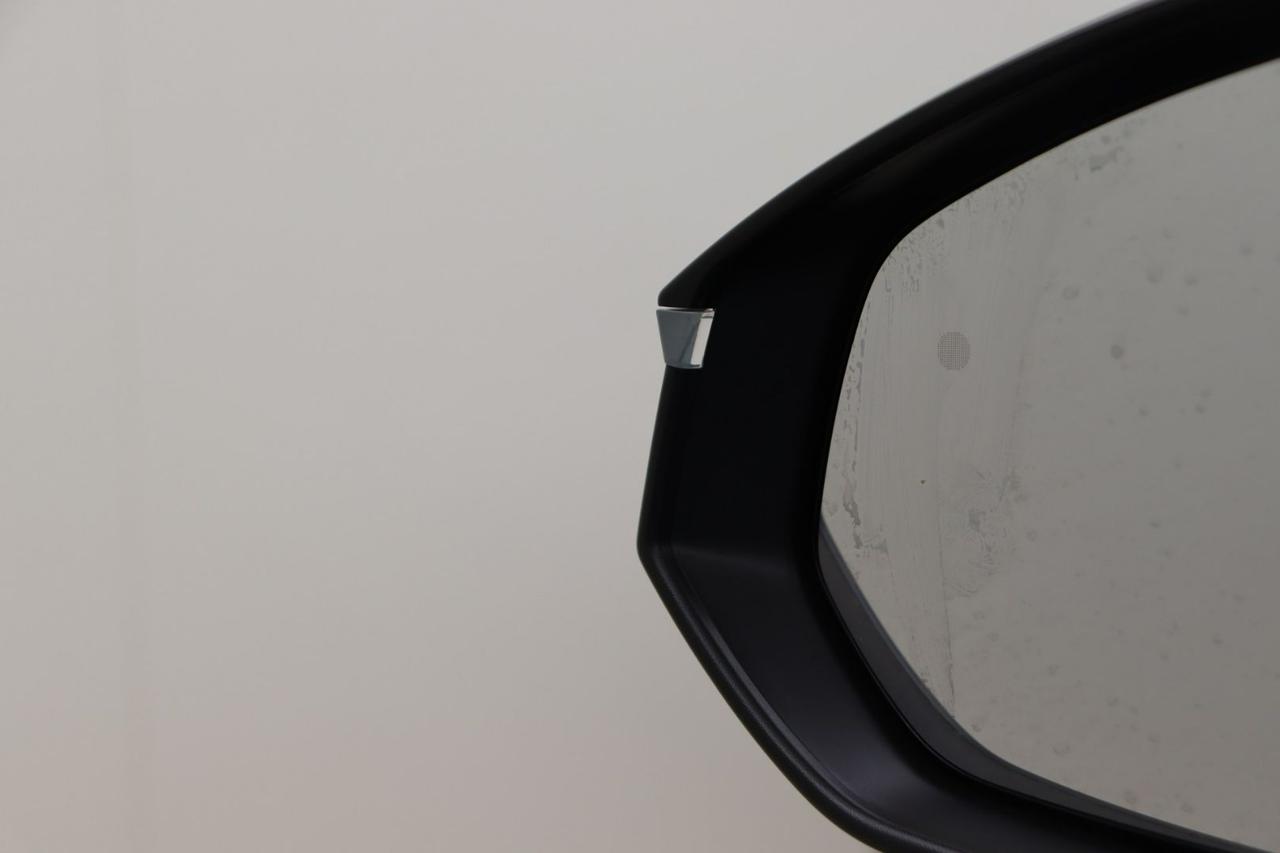 PEUGEOT 5008 Hybrid 145 e-DCS6 Allure - 22