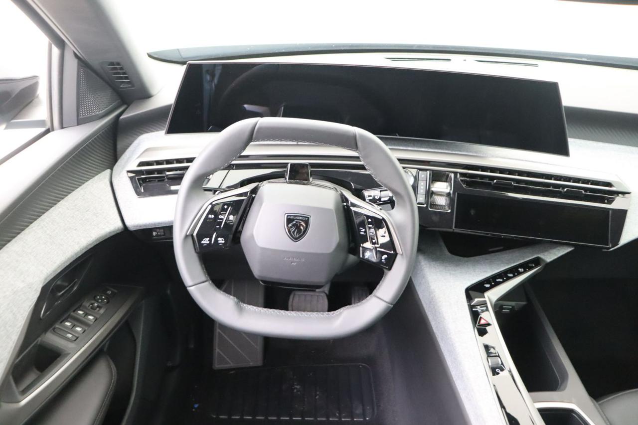 PEUGEOT 5008 Hybrid 145 e-DCS6 Allure - 2