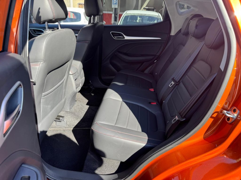 MG ZS 1.5 VTi-tech LUXURY - 13