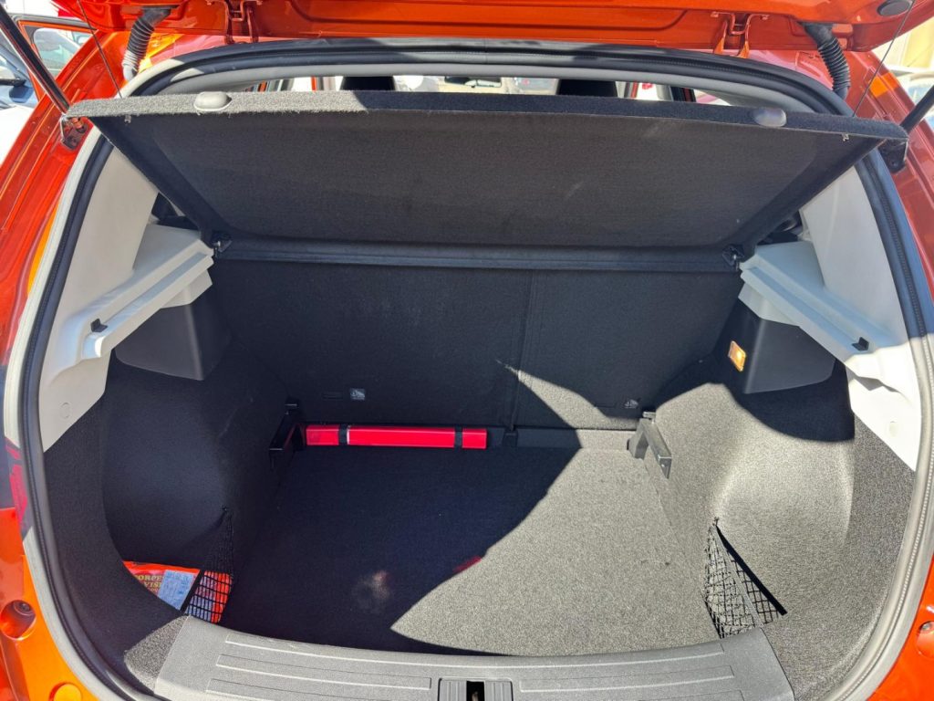 MG ZS 1.5 VTi-tech LUXURY - 17