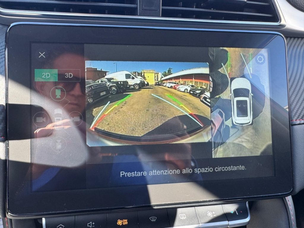 MG ZS 1.5 VTi-tech LUXURY - 22