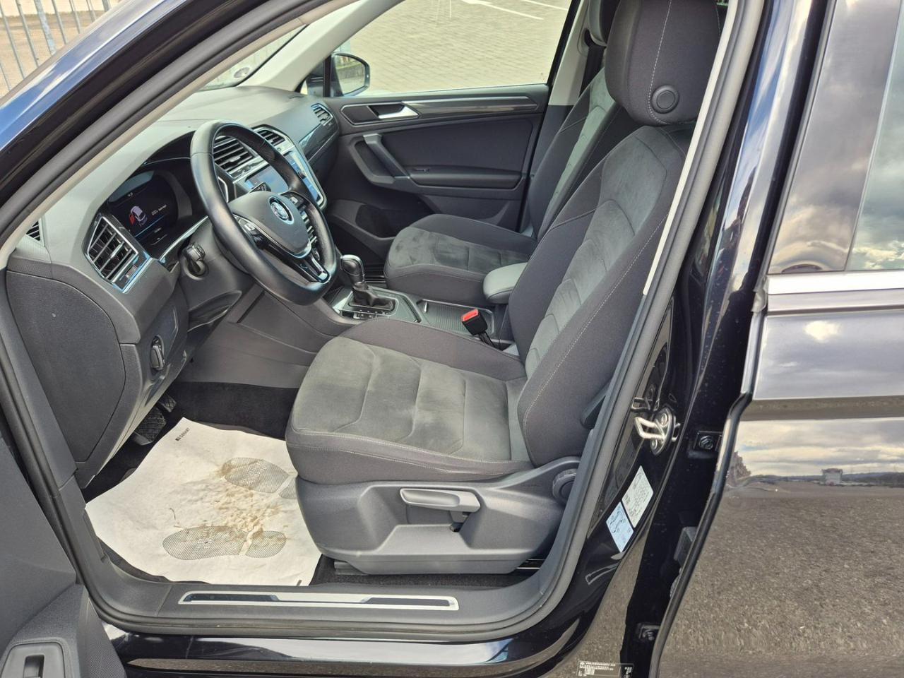 VOLKSWAGEN Tiguan 2.0 TDI SCR DSG Advanced BlueMotion Technology - 9