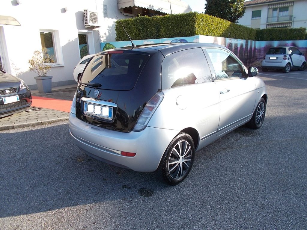 LANCIA Ypsilon 1.4 Argento Ecochic GPL - 3