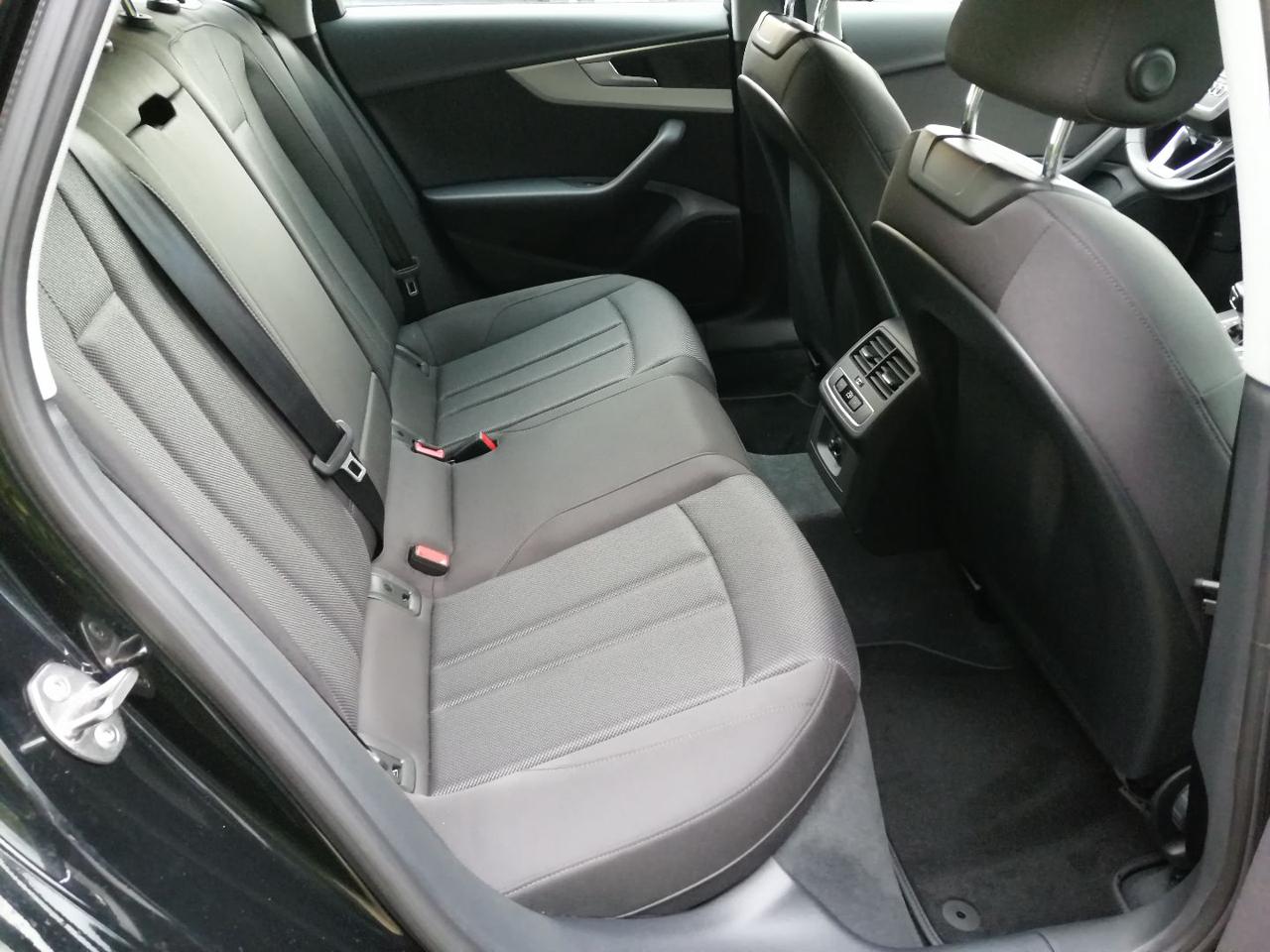 AUDI A4 Avant 40 TDI S tronic Business Advanced - 8