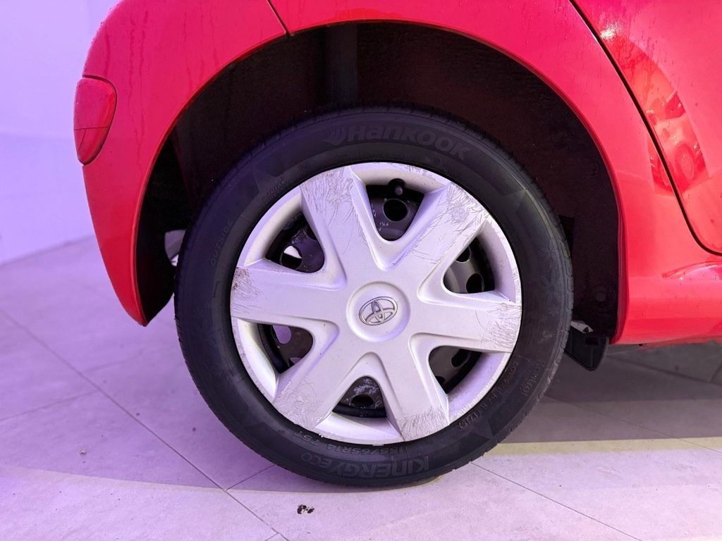 TOYOTA Aygo 1.0. 12V VVT-i 5 porte Deep Ocean Connect - 11