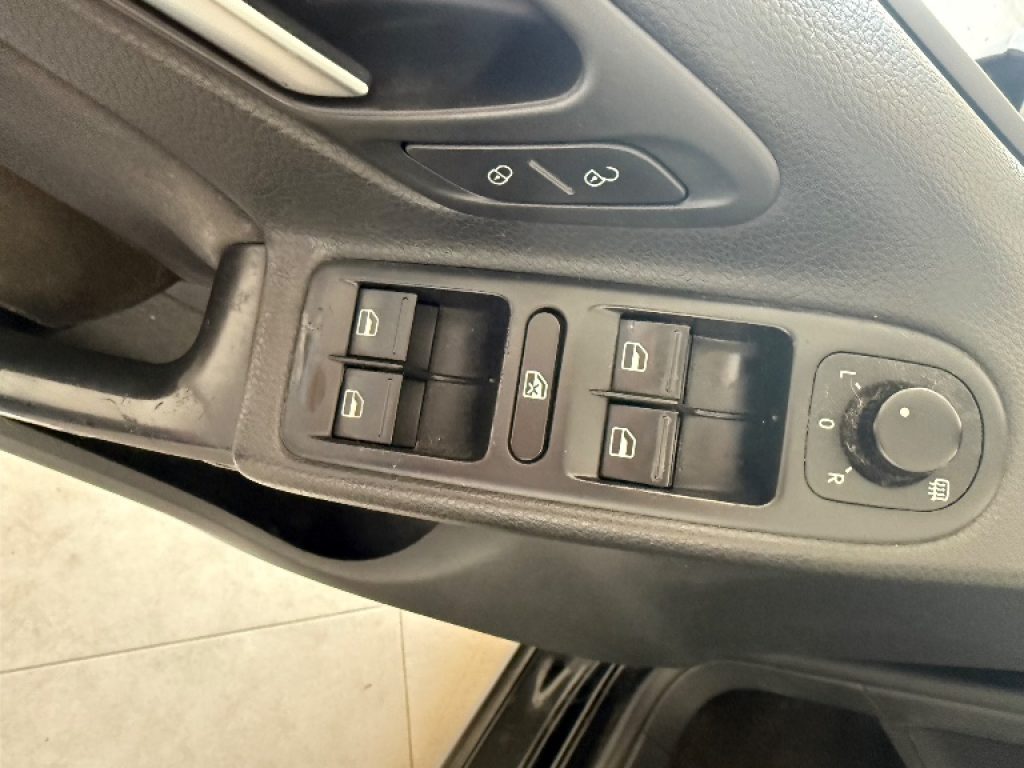 VOLKSWAGEN Golf 1.4 5p. United - 13