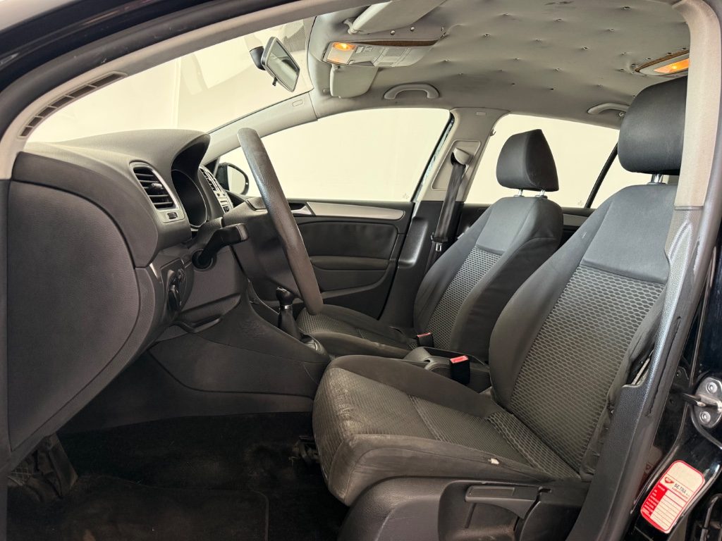 VOLKSWAGEN Golf 1.4 5p. United - 14