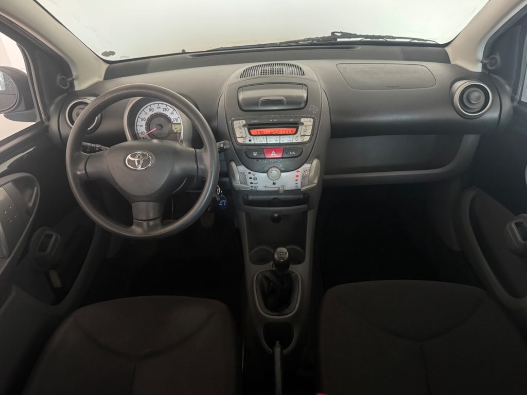 TOYOTA Aygo 1.0 12V. VVT-i 5 porte - 3