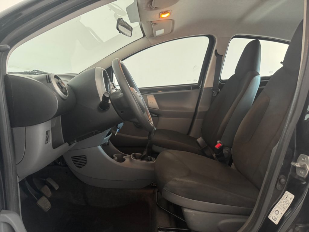 TOYOTA Aygo 1.0 12V. VVT-i 5 porte - 8