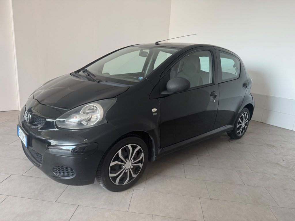 TOYOTA Aygo 1.0 12V. VVT-i 5 porte - 17