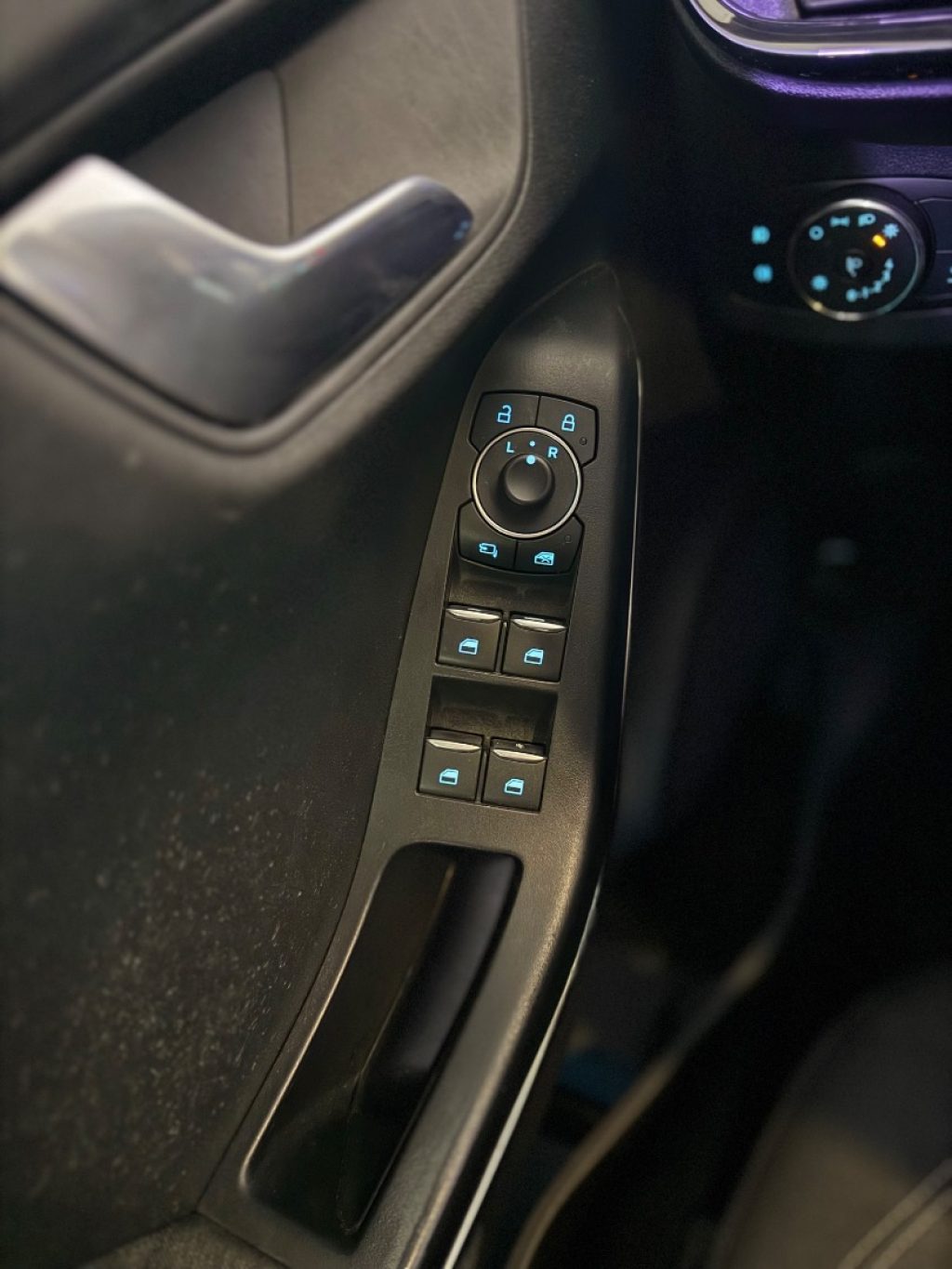 FORD Puma 1.0 EcoBoost Hybrid 125. CV S&S ST-Line X - 4