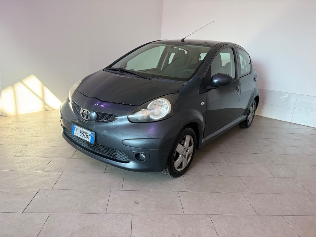 TOYOTA Aygo 1.0 12V VVT-i 5 porte Sol - 3