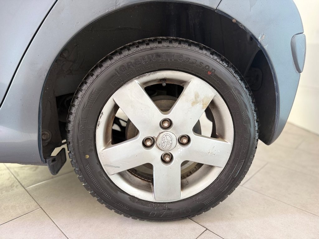 TOYOTA Aygo 1.0 12V VVT-i 5 porte Sol - 4