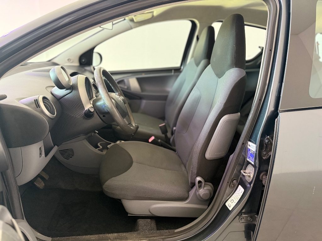 TOYOTA Aygo 1.0 12V VVT-i 5 porte Sol - 5