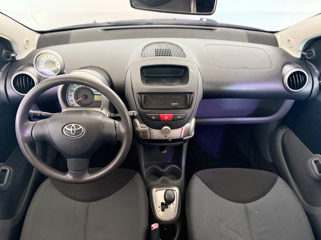 TOYOTA Aygo 1.0 12V VVT-i 5 porte Sol - 11