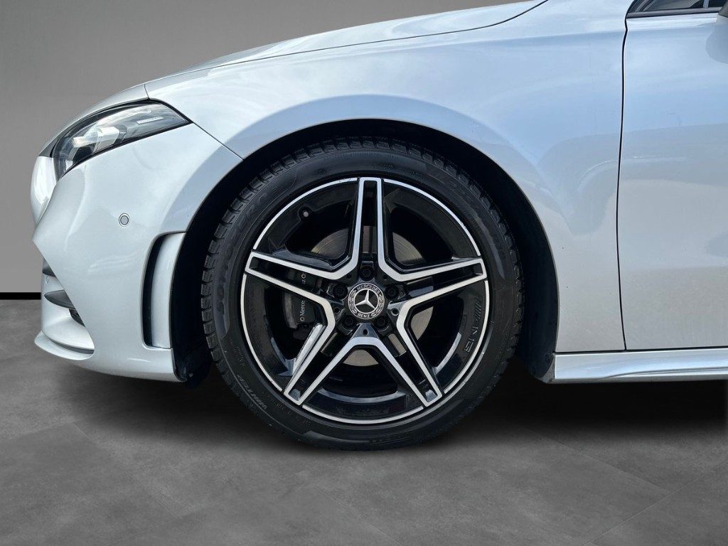 MERCEDES-BENZ A 200 Automatic Premium - 4