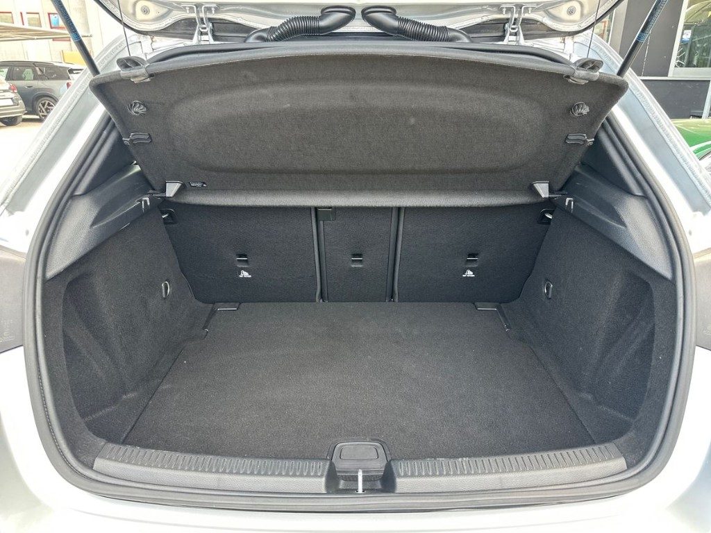 MERCEDES-BENZ A 200 Automatic Premium - 13