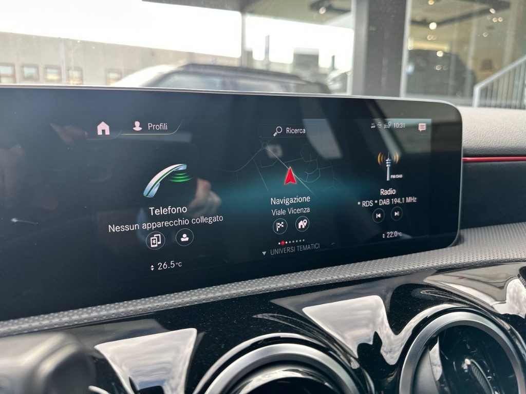 MERCEDES-BENZ A 200 Automatic Premium - 11