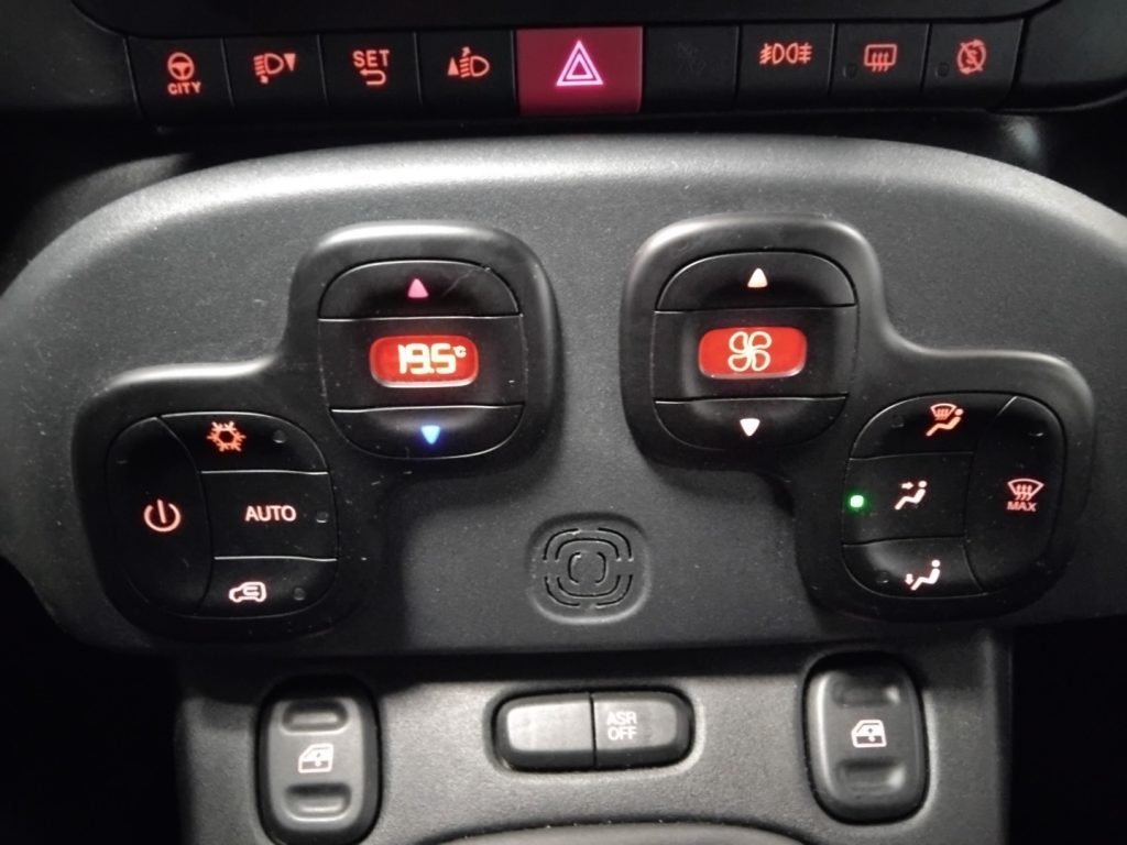 FIAT Panda Cross 1.0 Hybrid - 19