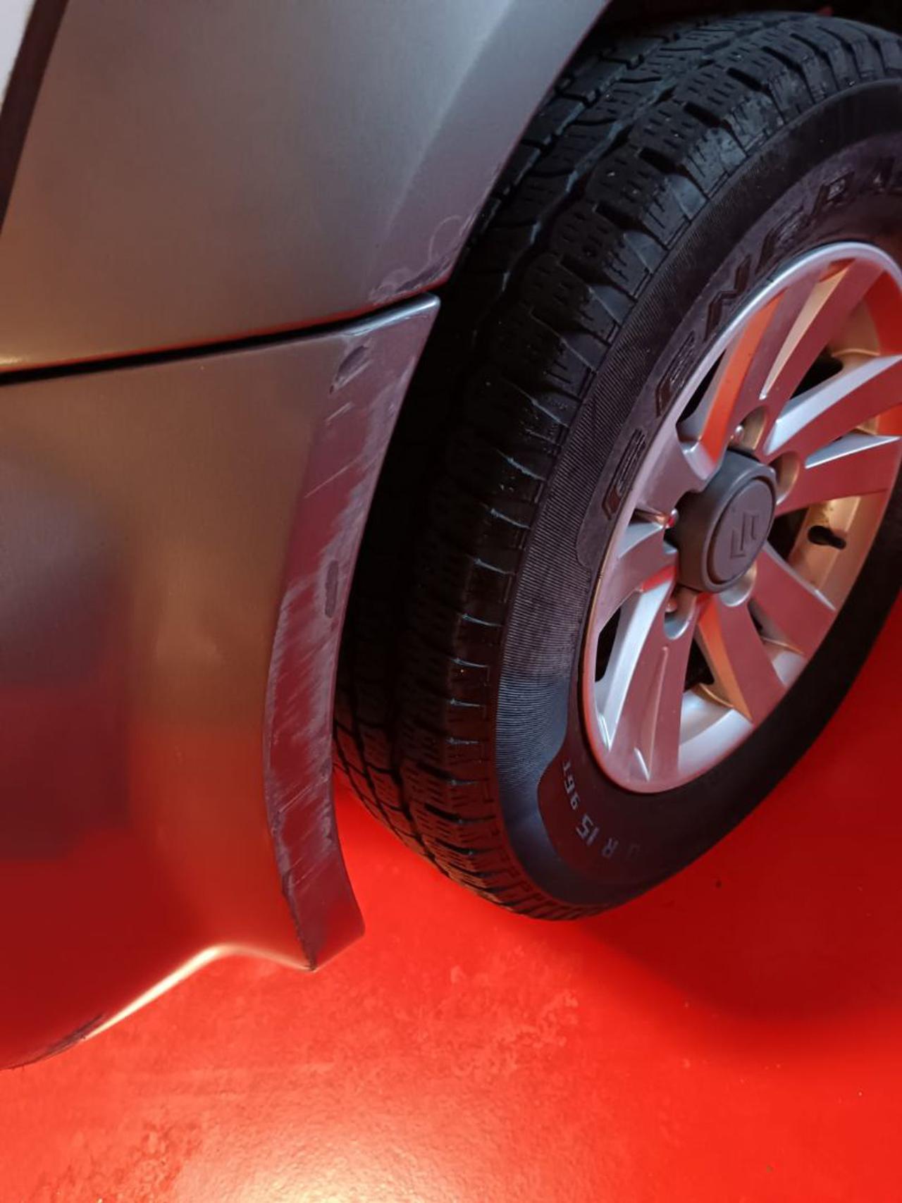 SUZUKI Jimny 1.3 4WD - 10