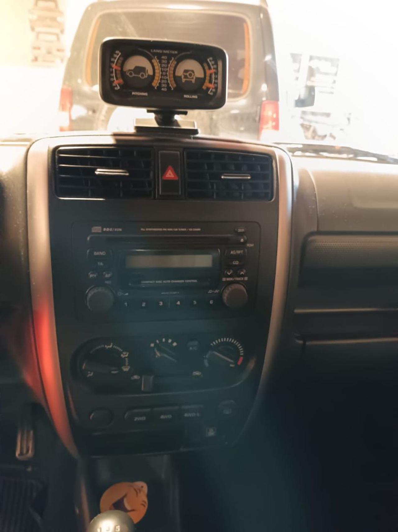 SUZUKI Jimny 1.3 4WD - 4