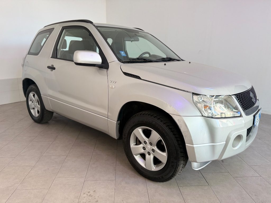 SUZUKI Grand Vitara 1.6 16V 3 porte - 2