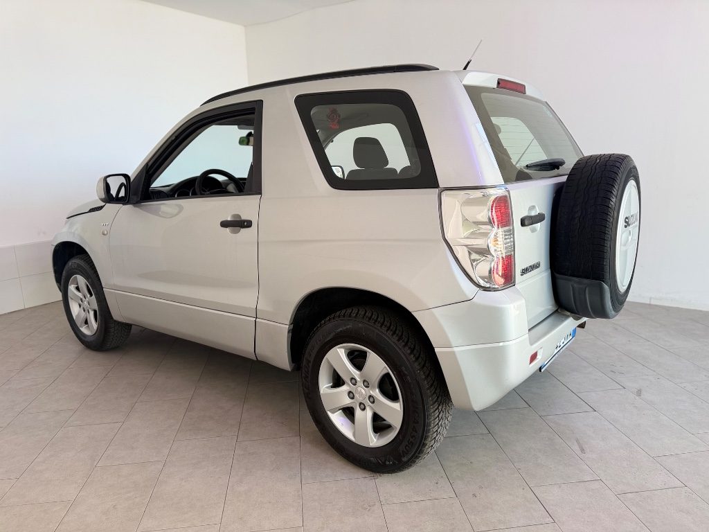 SUZUKI Grand Vitara 1.6 16V 3 porte - 10