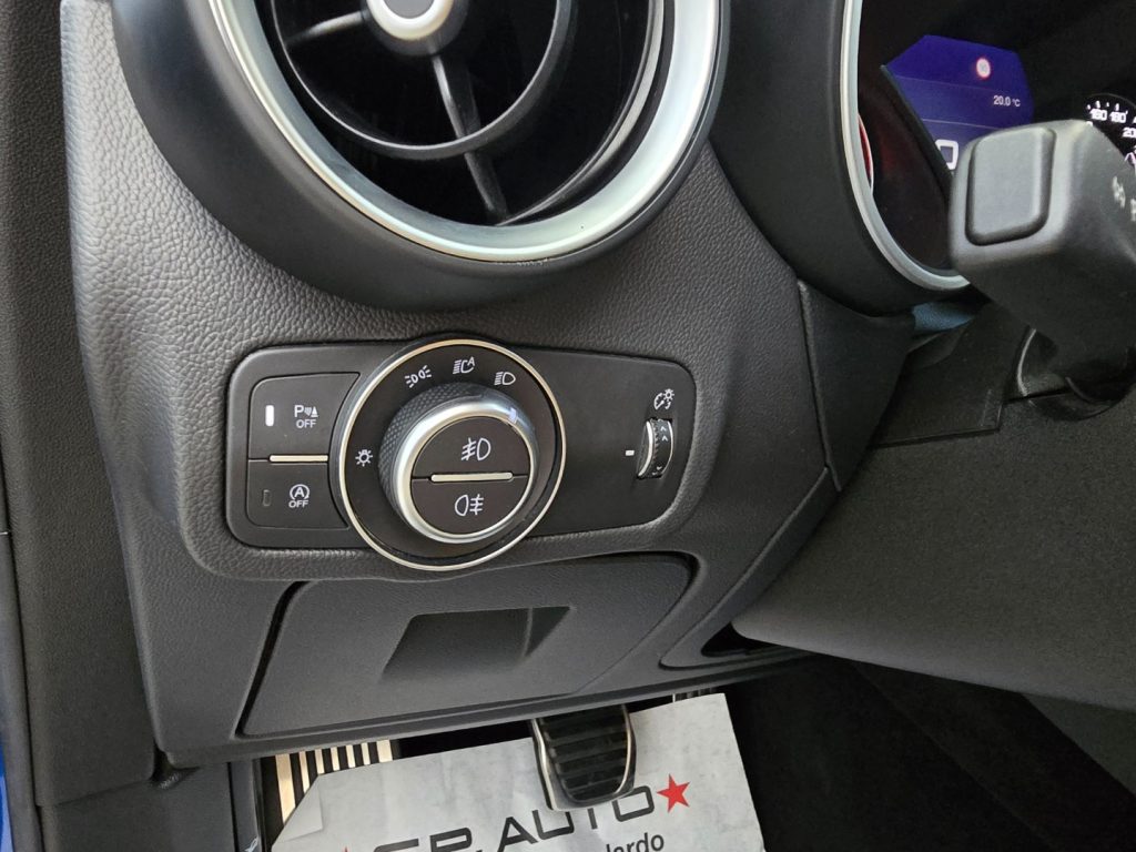 ALFA ROMEO Stelvio 2.2 Turbodiesel 190 CV AT8 Q4 Sprint - 19