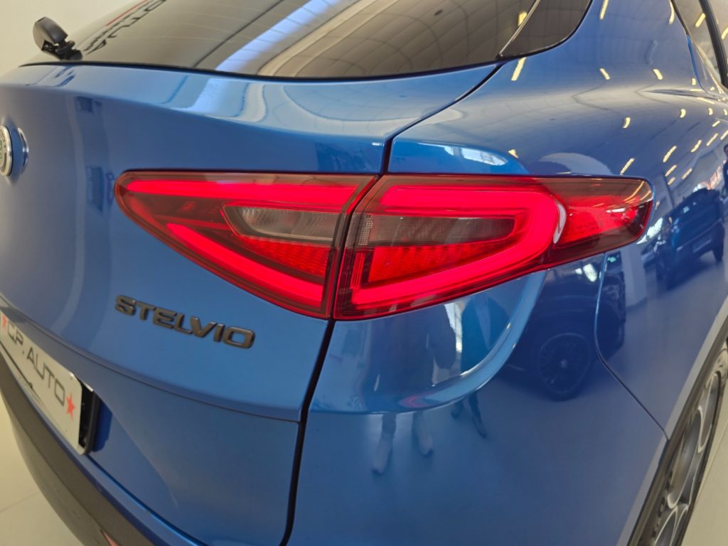 ALFA ROMEO Stelvio 2.2 Turbodiesel 190 CV AT8 Q4 Sprint - 27