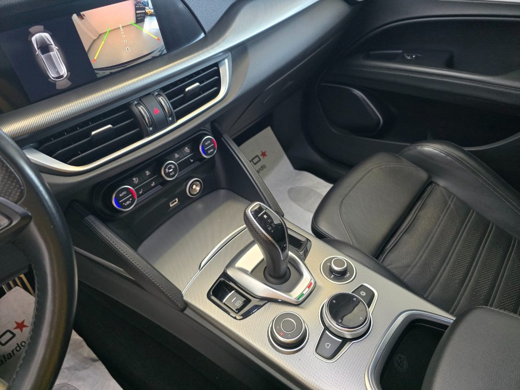 ALFA ROMEO Stelvio 2.2 Turbodiesel 190 CV AT8 Q4 Sprint - 18