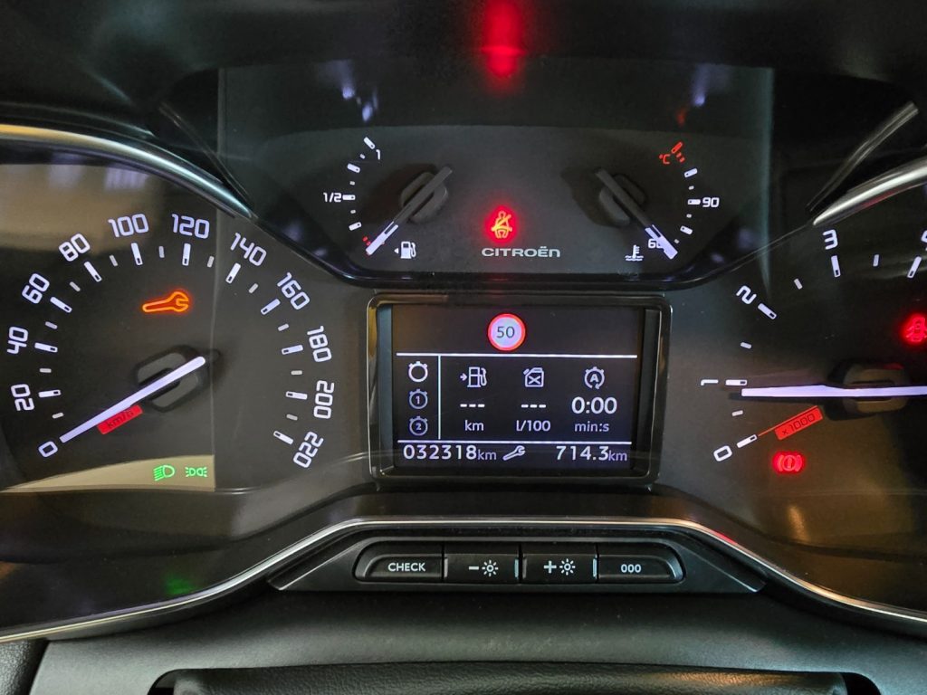 CITROEN C3 Aircross PureTech 110 S&S Plus - 11