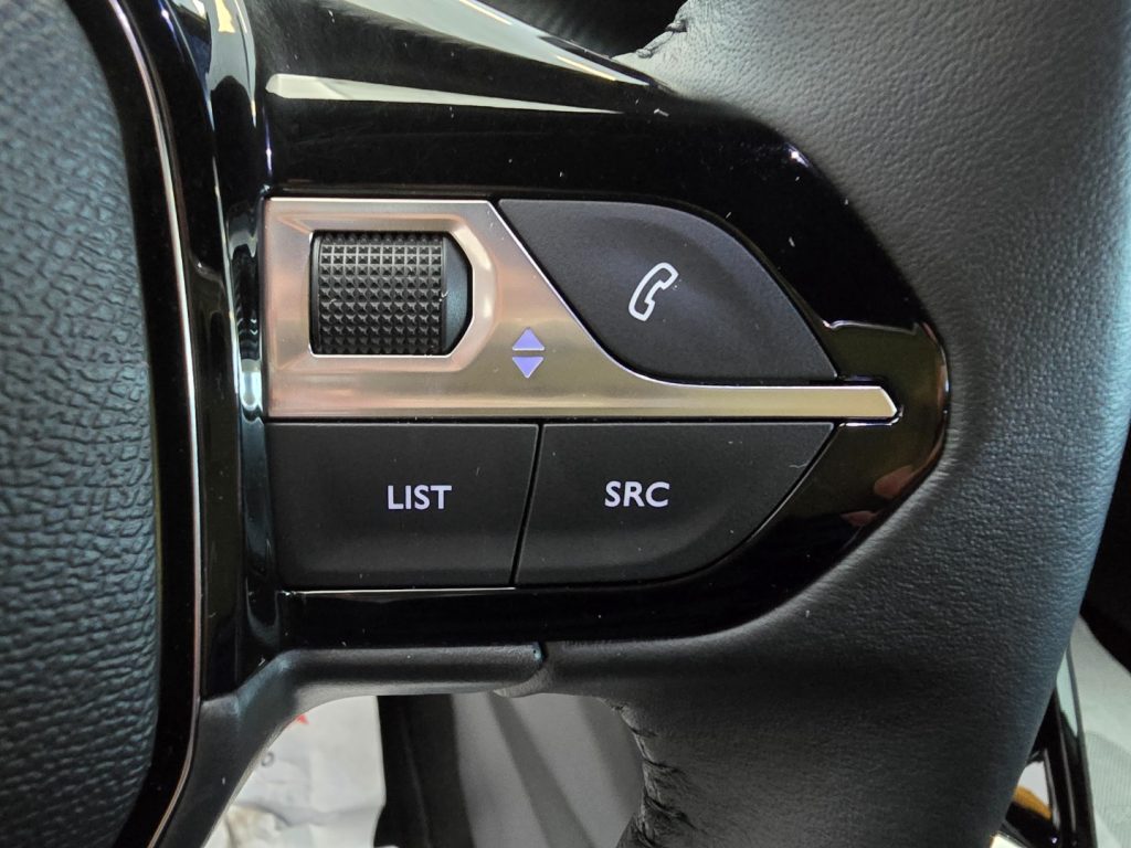 PEUGEOT 2008 PureTech 100 S&S Allure - 13