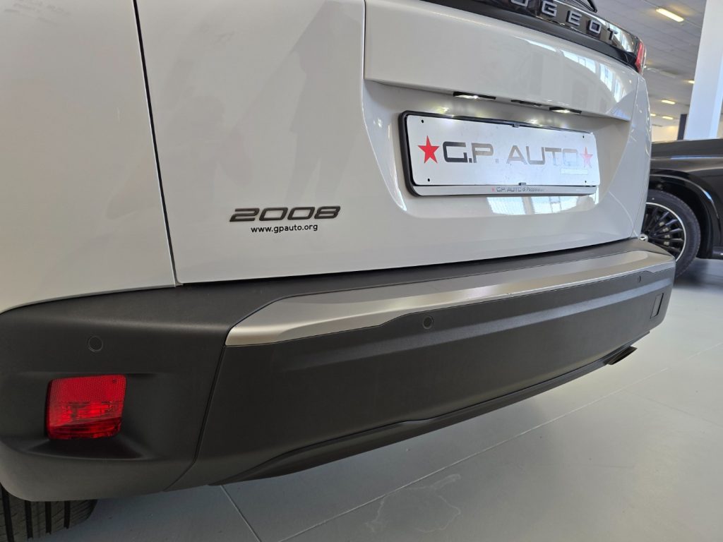 PEUGEOT 2008 PureTech 100 S&S Allure - 7