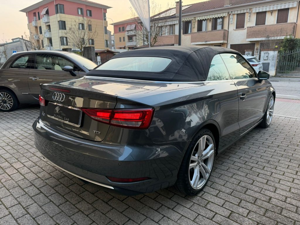 AUDI A3 Cabrio 2.0 TDI AUTOMATICA - 6