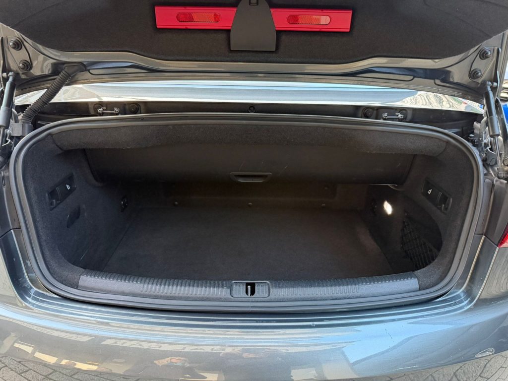 AUDI A3 Cabrio 2.0 TDI AUTOMATICA - 19